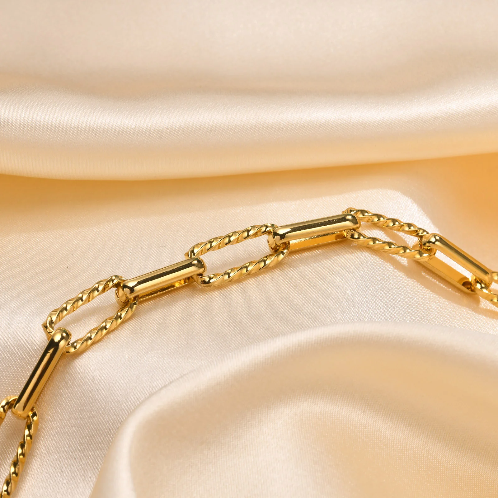 18k Gold Paperclip Chain Necklace - Image 6