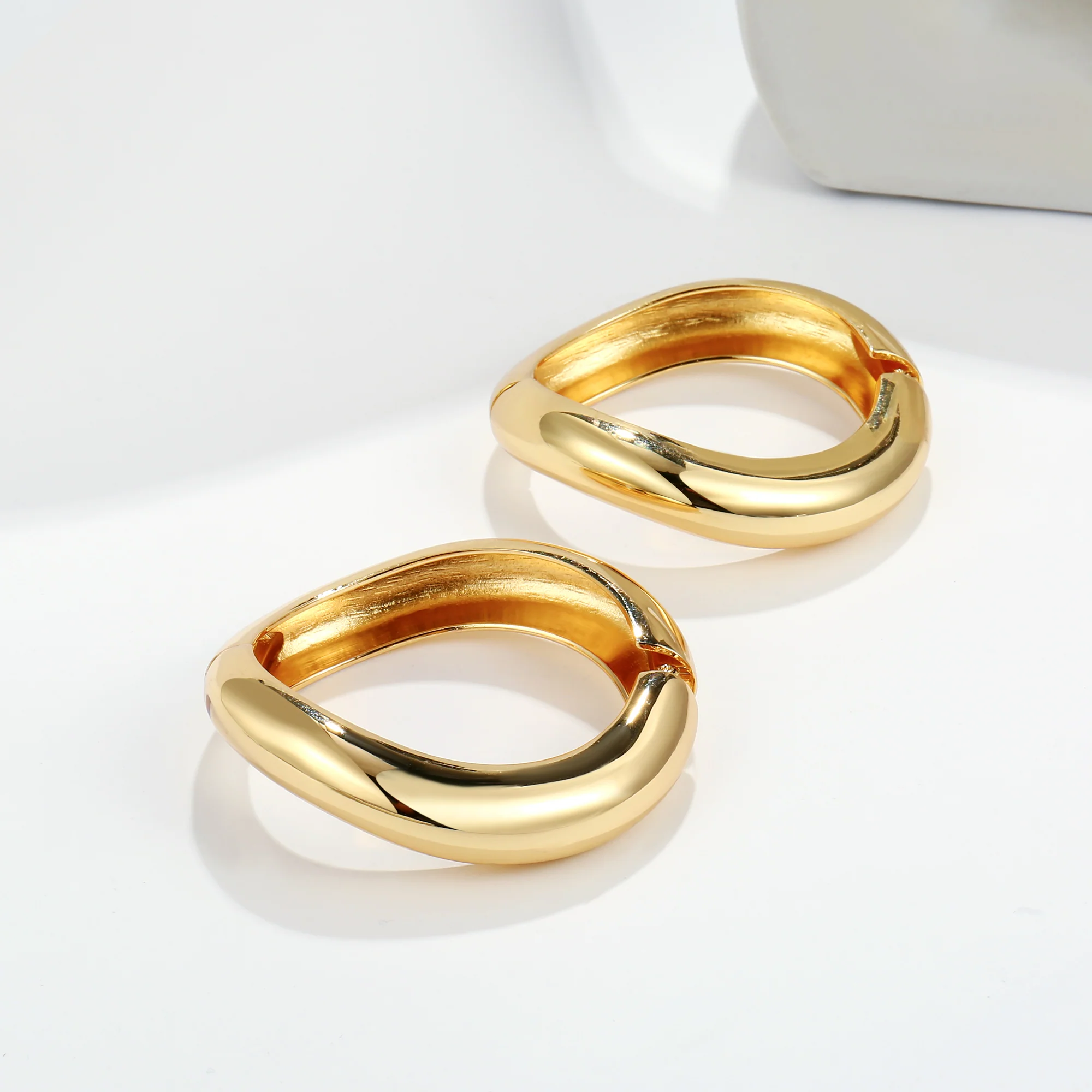 2pc Bold Sculpted Cuff Bracelet Set - Image 5