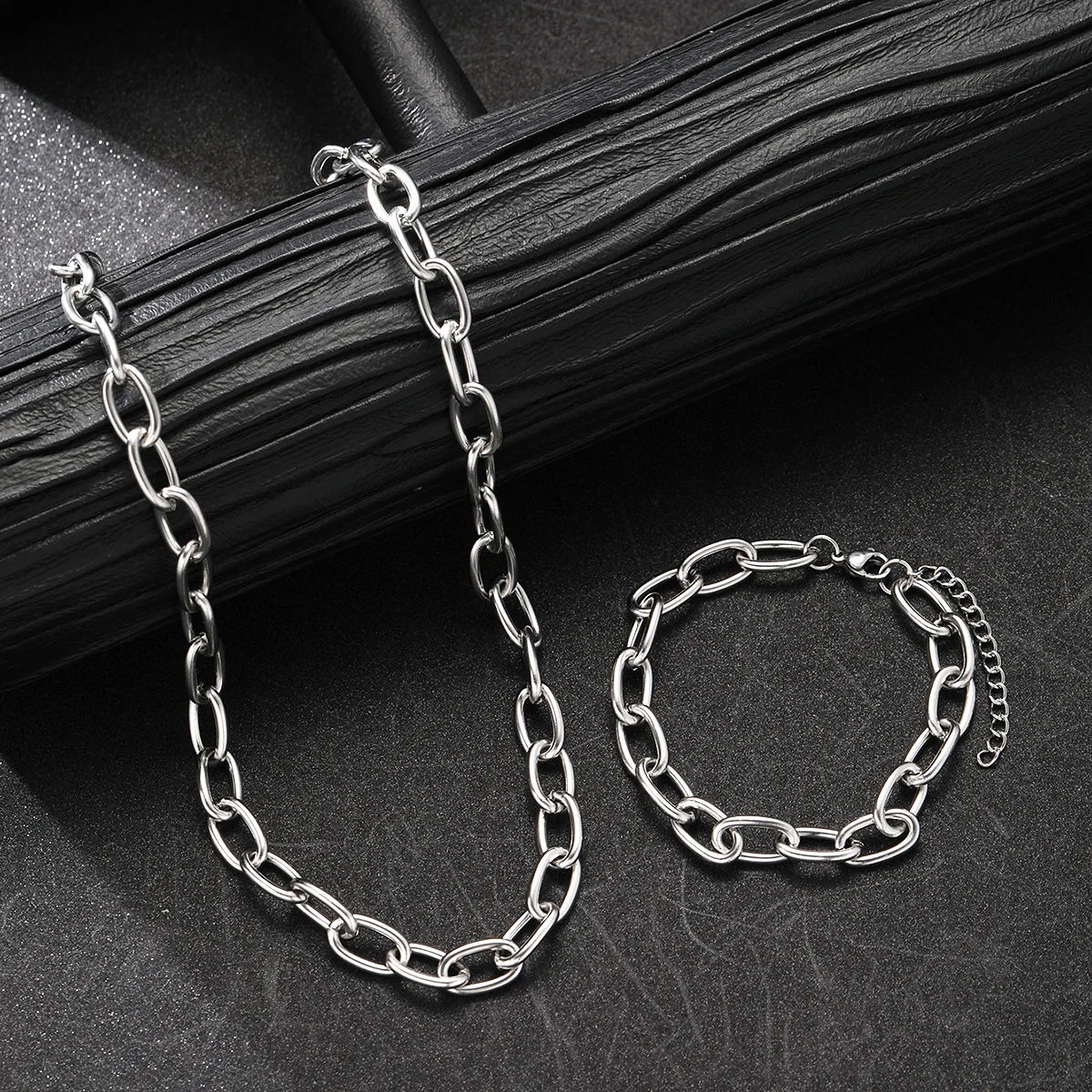 2pc Chunky Chain Necklace & Bracelet Set - Image 3