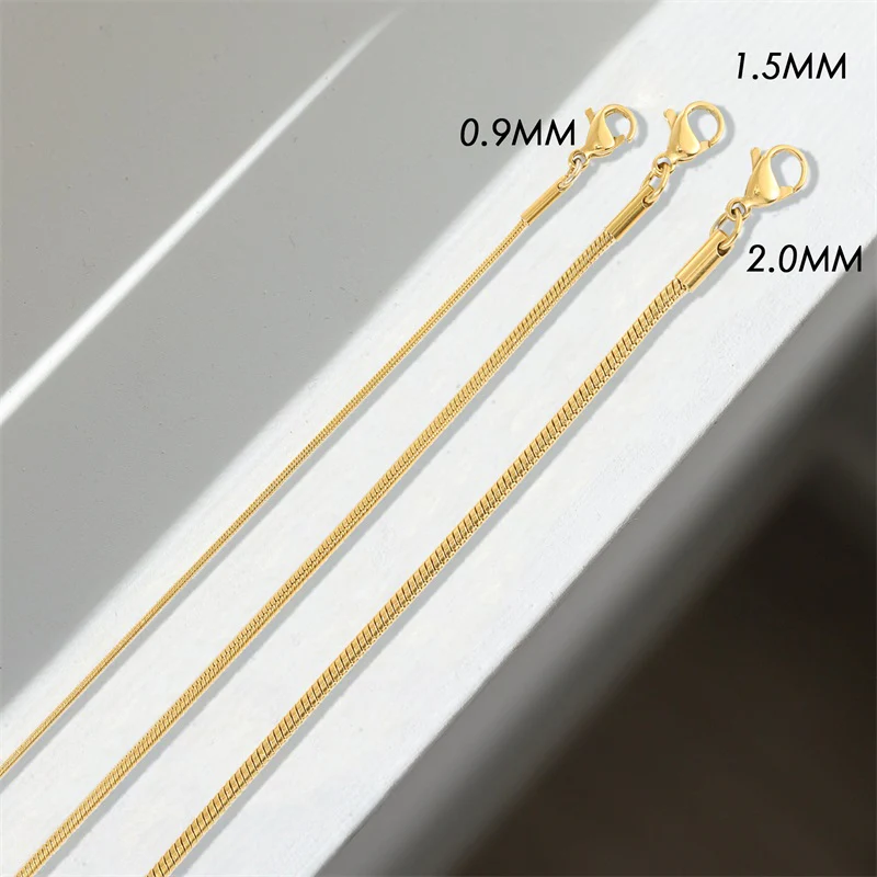 2pc Dainty Herringbone Chain Necklace Set - Image 3