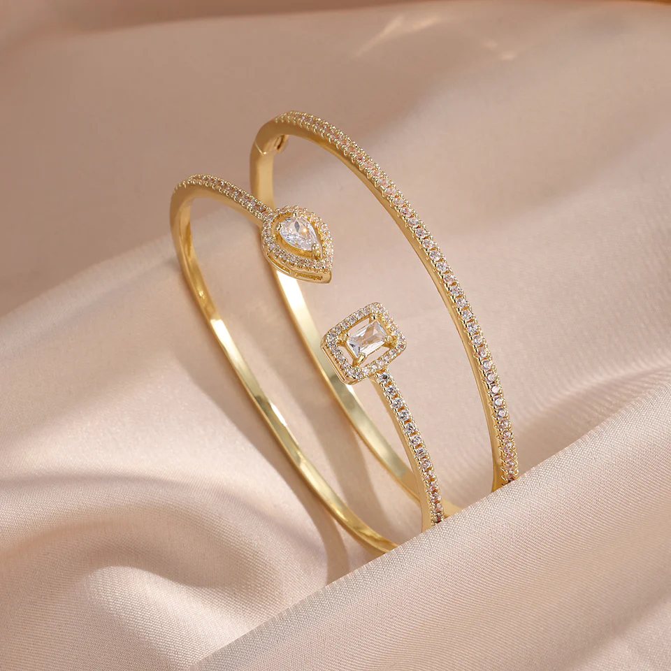 2pc Elegant Zircon Gold Bangle Set - Image 3