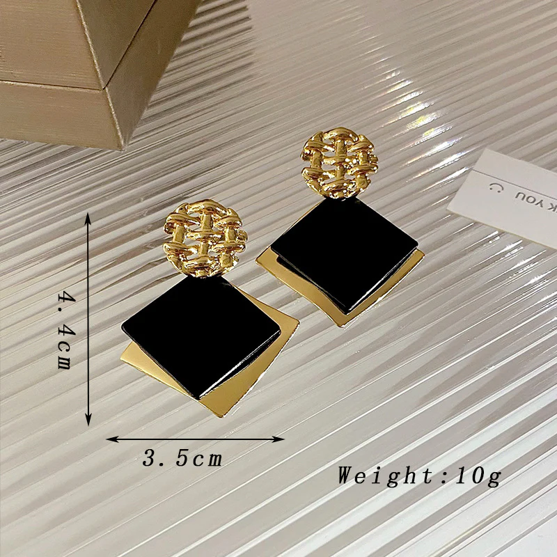 2pc Geometric Gold Statement Earrings Set - Image 2
