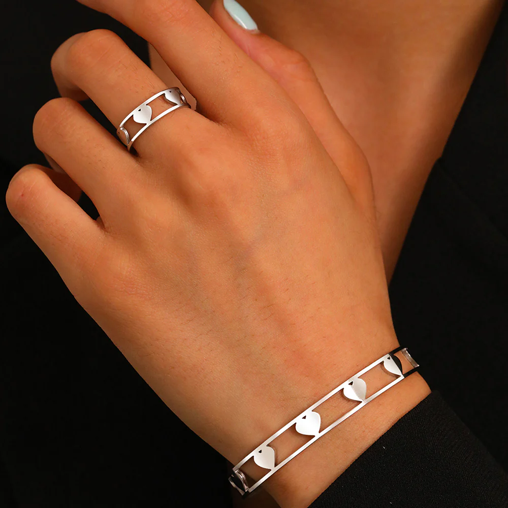 2pc Gold Heart Cutout Bracelet & Ring Set - Image 2