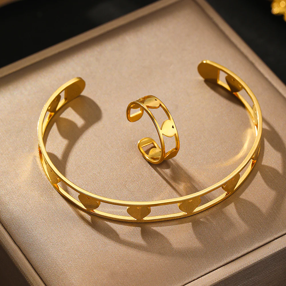 2pc Gold Heart Cutout Bracelet & Ring Set - Image 4