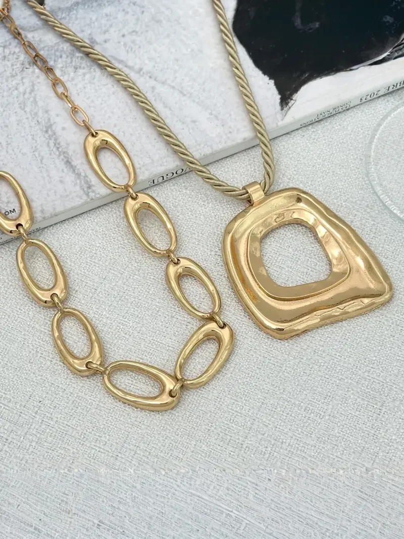 2pc Layered Chunky Necklace Set - Image 3