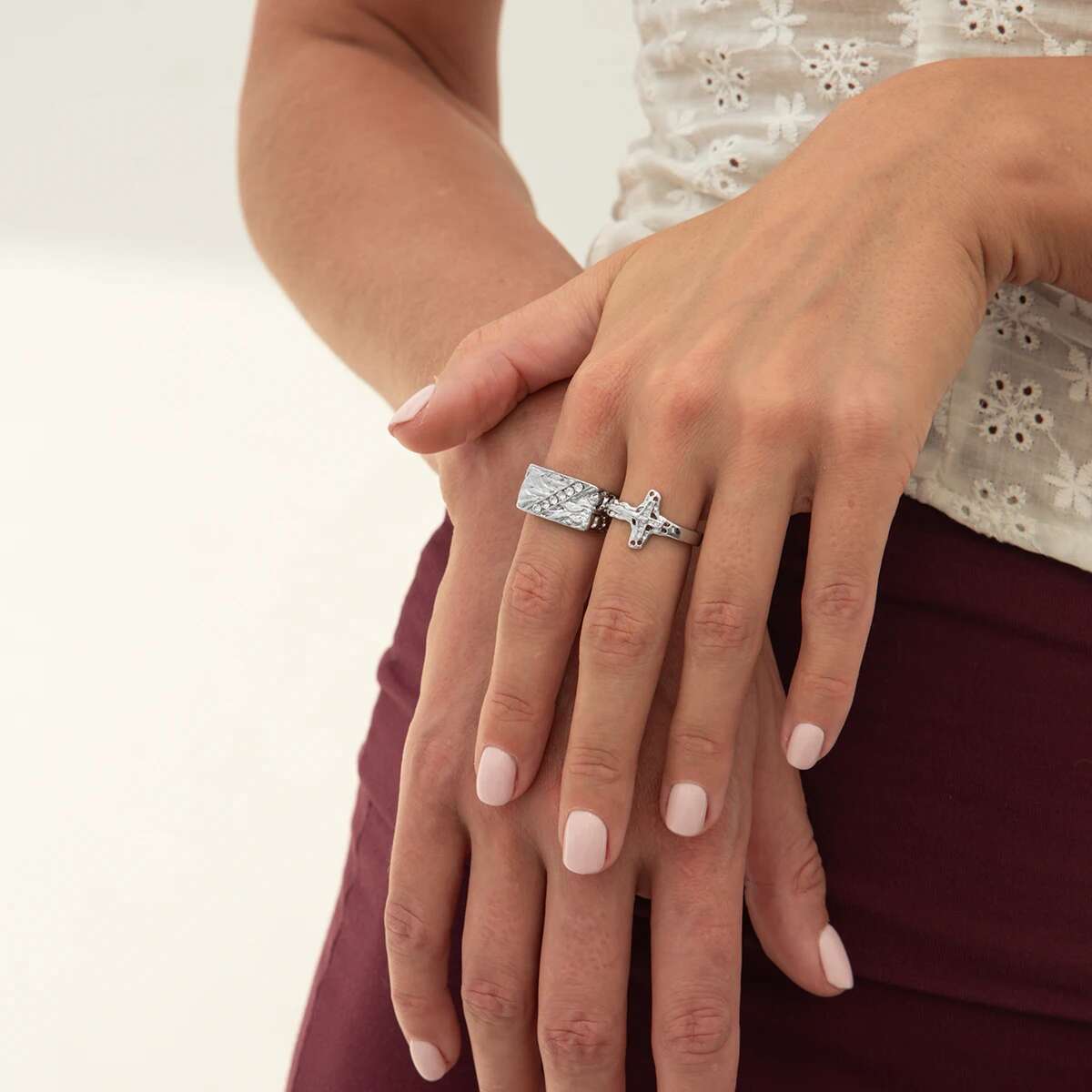 2pc Punk Cross Rhinestone Ring Set - Image 2
