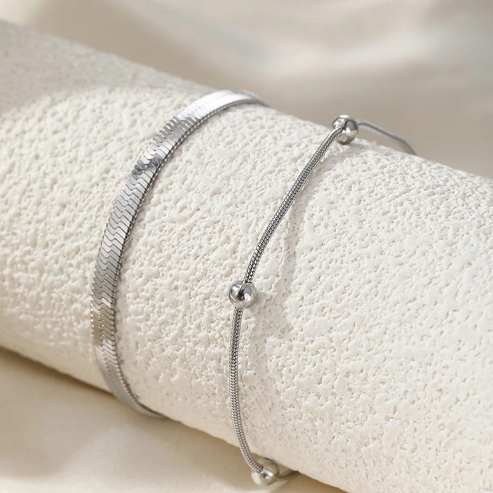 2pc Sleek Gold Layered Anklet Set - Image 4