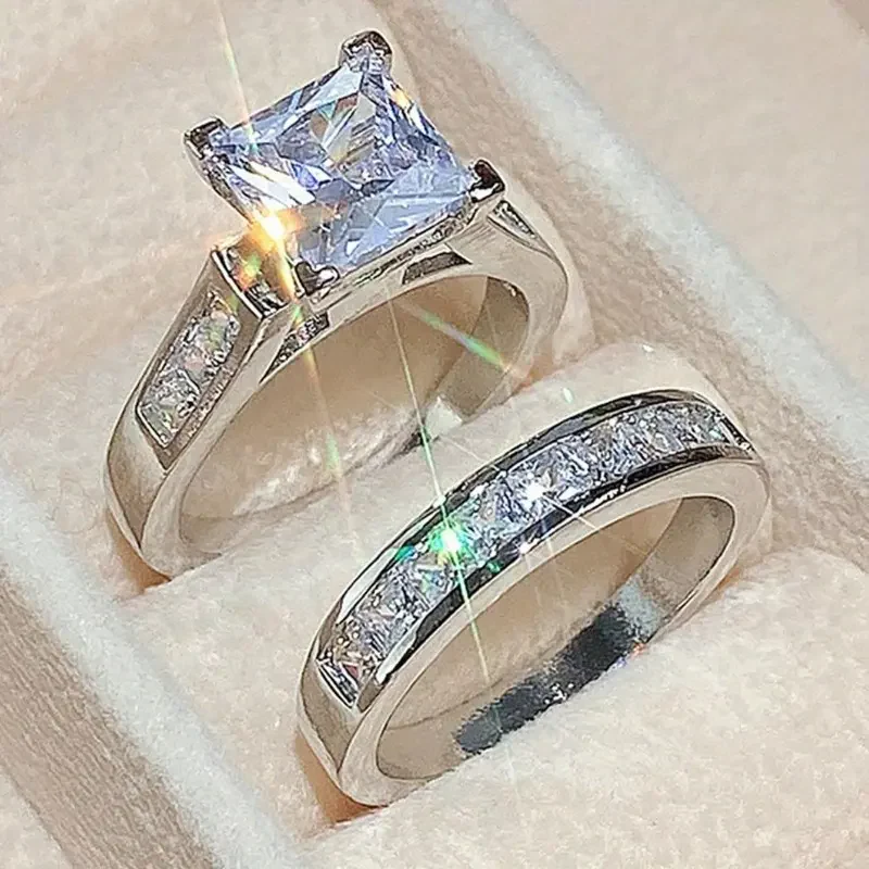 2pc Sparkling Ring Set