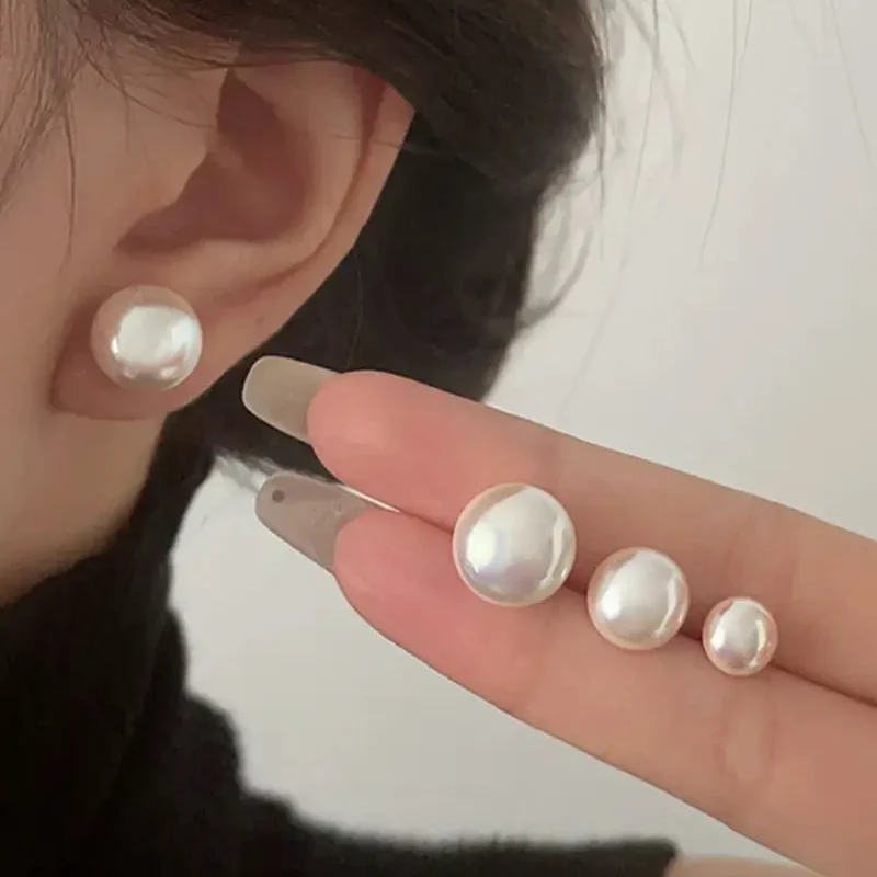 3 Pair Elegant Pearl Stud Earrings Set - Image 2