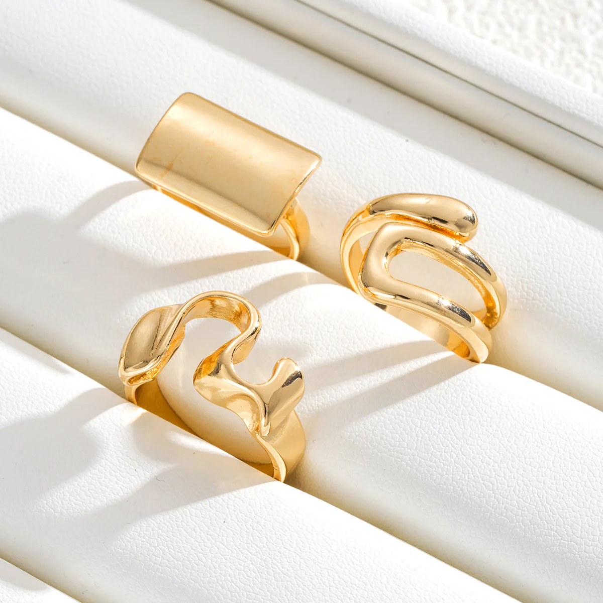 3pc Bold Abstract Gold Ring Set - Image 2