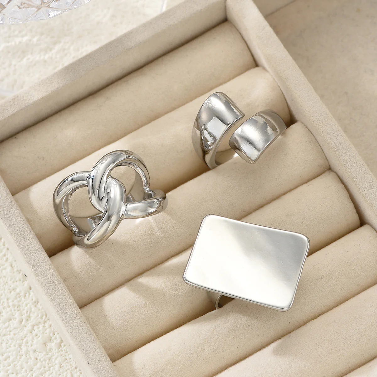3pc Bold Statement Gold Ring Set - Image 4