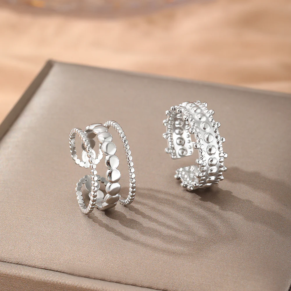 3pc Gold Beaded Ring Stack - Image 4