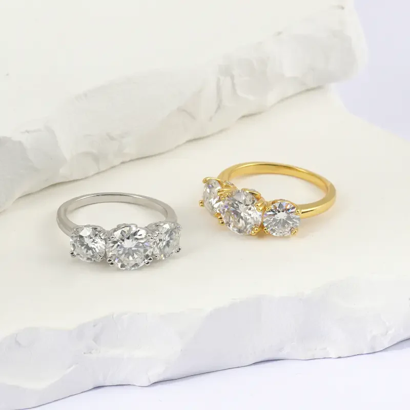 4ct Three Stone Ring - Image 6