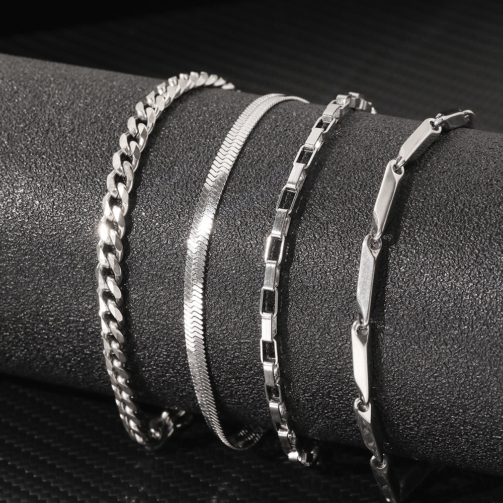 4pc Classic Chain Gold Bracelet Set - Image 3