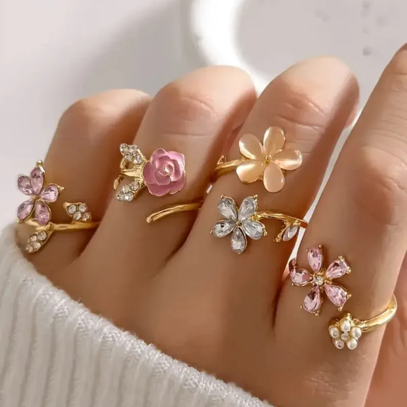 4pc Elegant Rhinestone Ring Set - Image 2