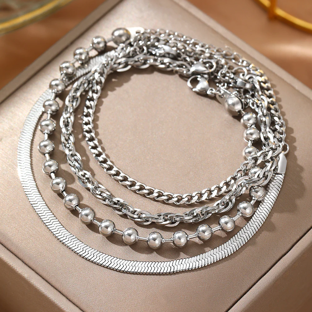 4pc Mixed Chain Bracelet Set - Image 2
