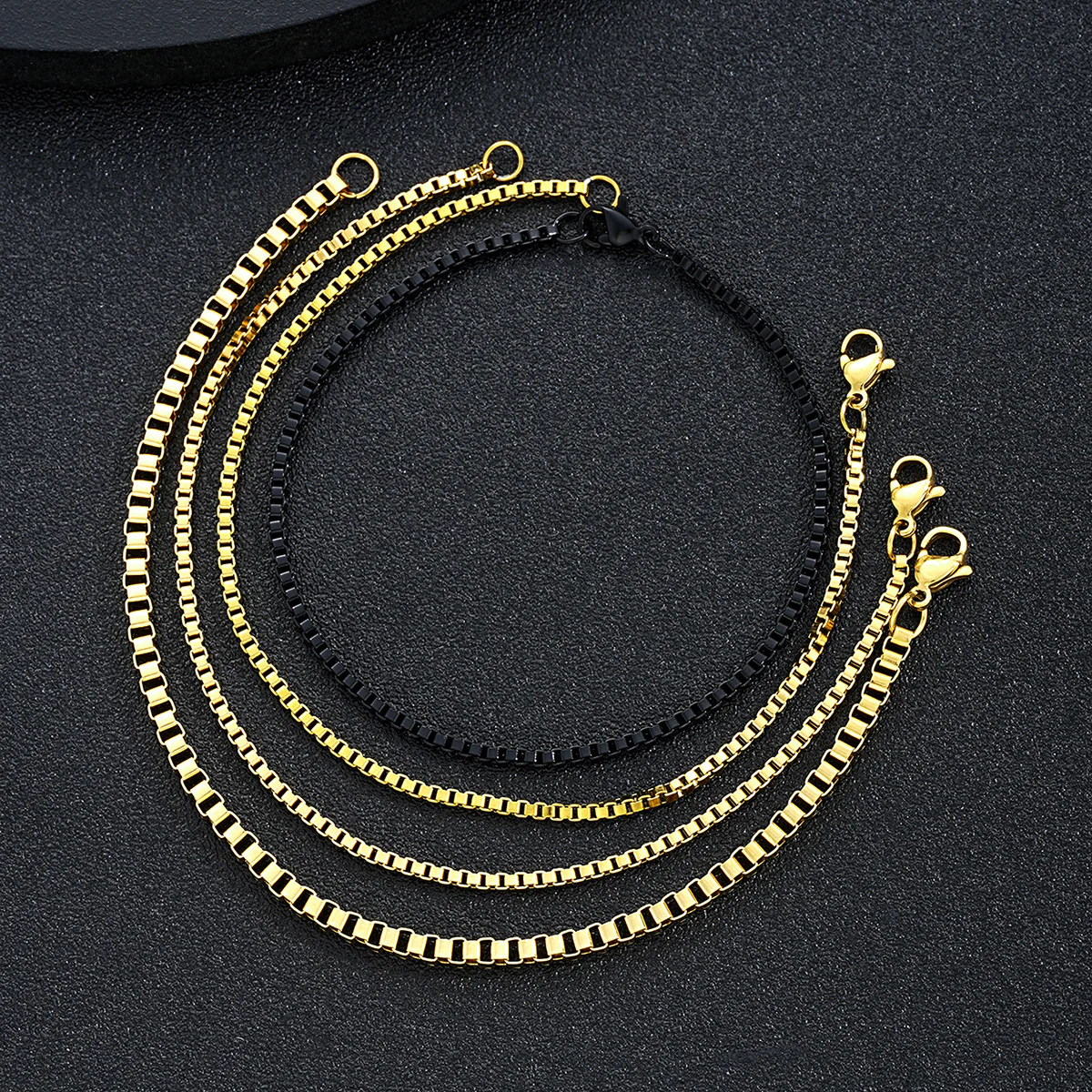 4pc Vintage Stainless Steel Bracelet Set - Image 3