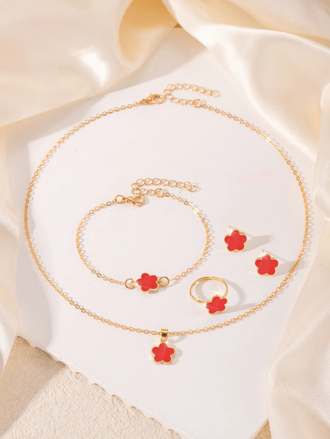4pc White Clover Jewelry Set - Image 7