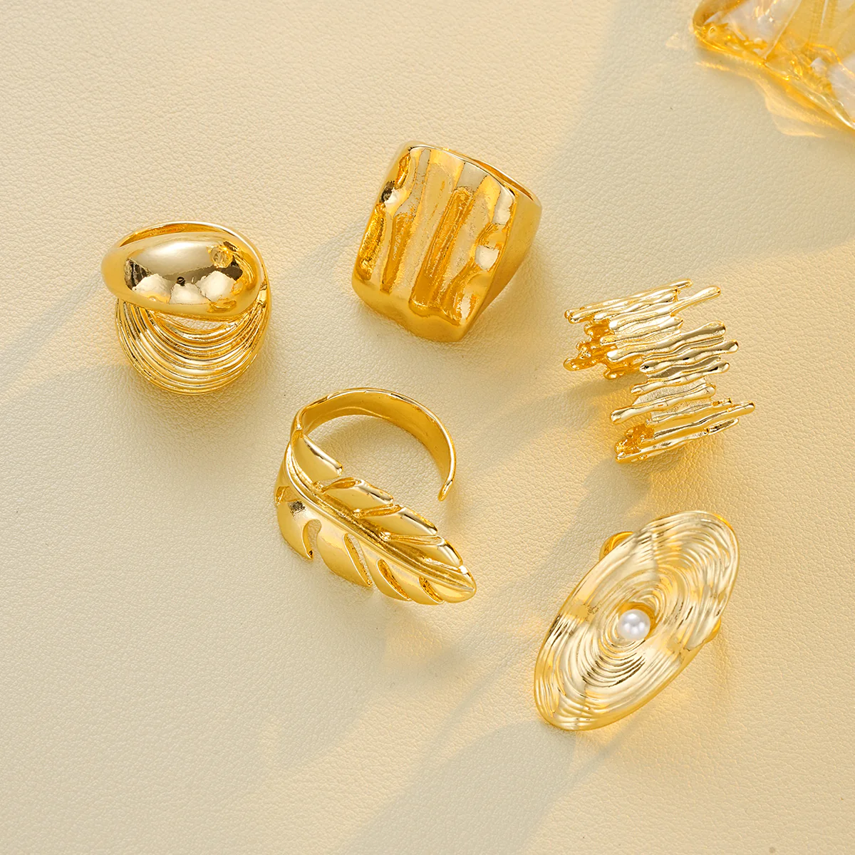 5pc Statement Textured Gold Ring Set - Image 2