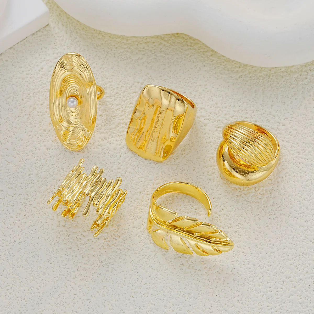 5pc Statement Textured Gold Ring Set - Image 3