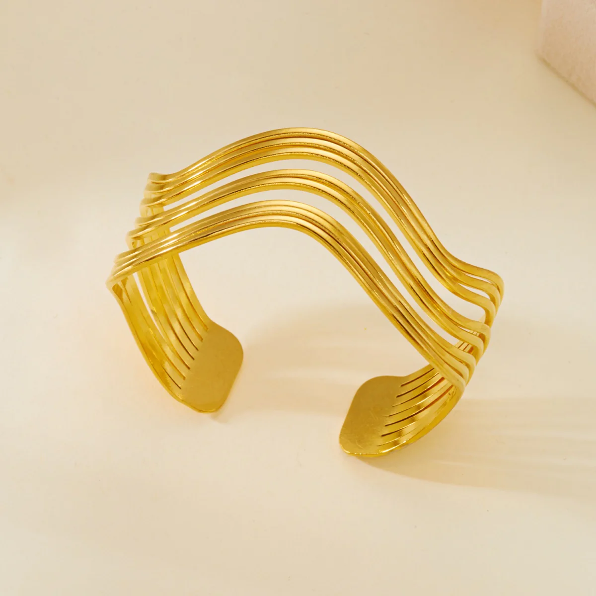 5pc Wavy Gold Cuff Bracelet Set - Image 3