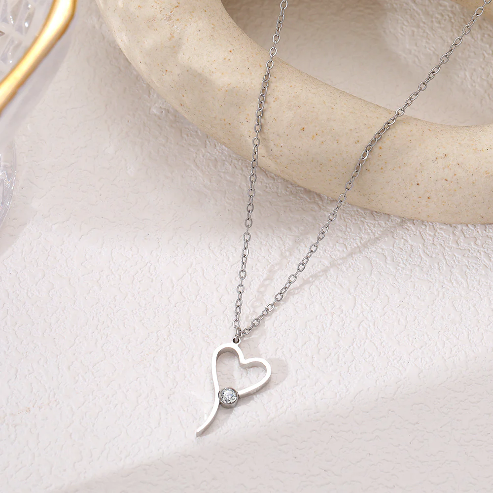 Asymmetrical Heart Pendant Necklace - Image 2