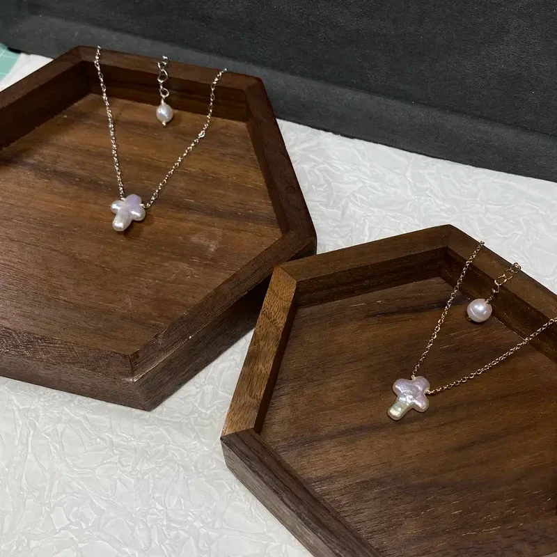 Baroque Cross Pearl Necklace - Image 6