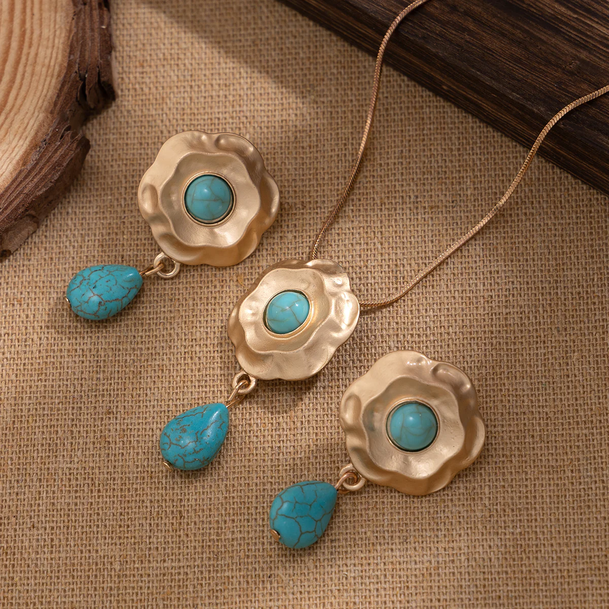 Blue Stone Flower Choker & Earrings Set - Image 3