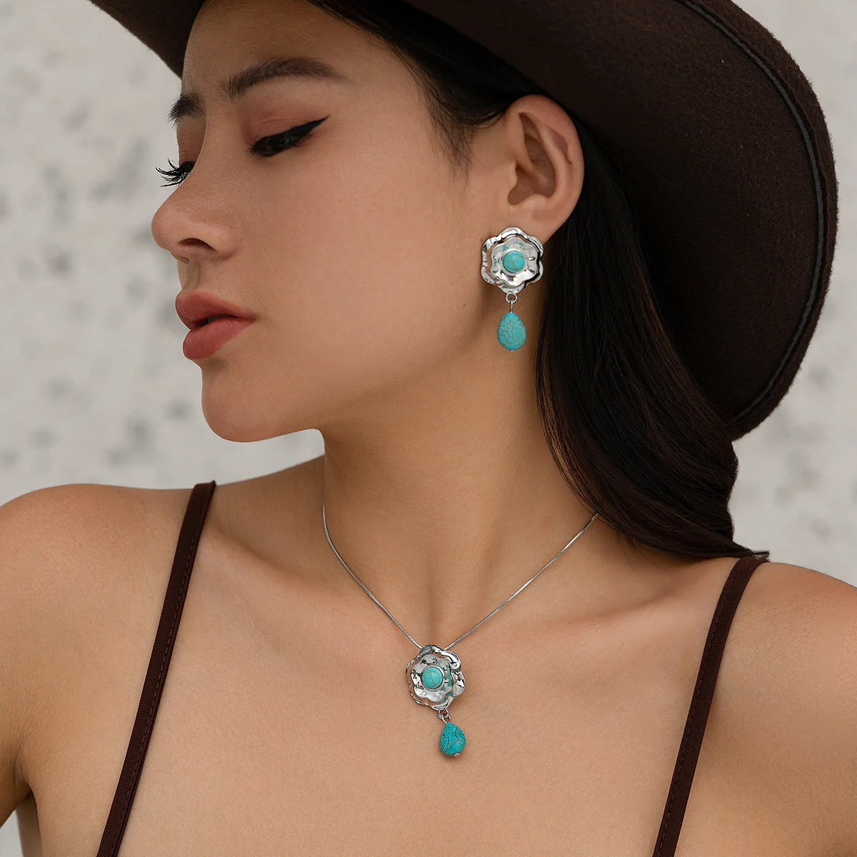 Blue Stone Flower Choker Jewelry Set - Image 2