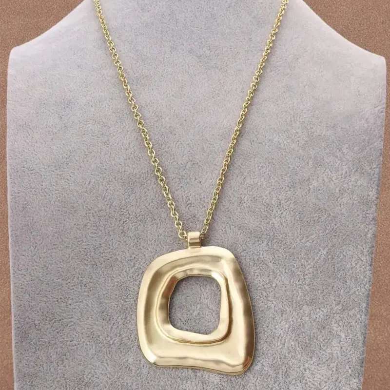 Boho Rounded Square Necklace - Image 3