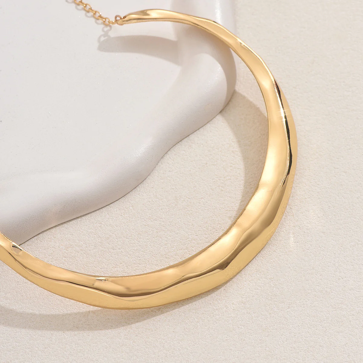 Bold Chunky Gold Collar Necklace - Image 3
