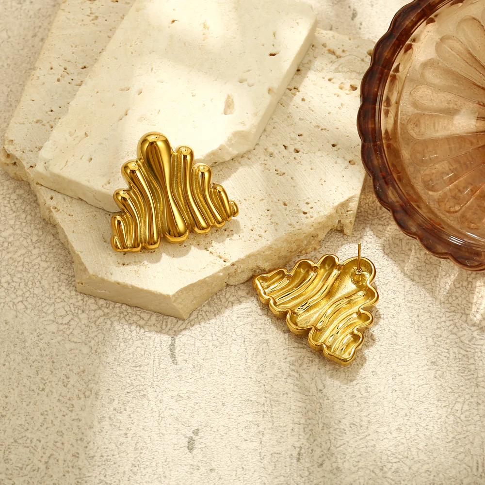 Bold Ripple Textured Stud Earrings - Image 3