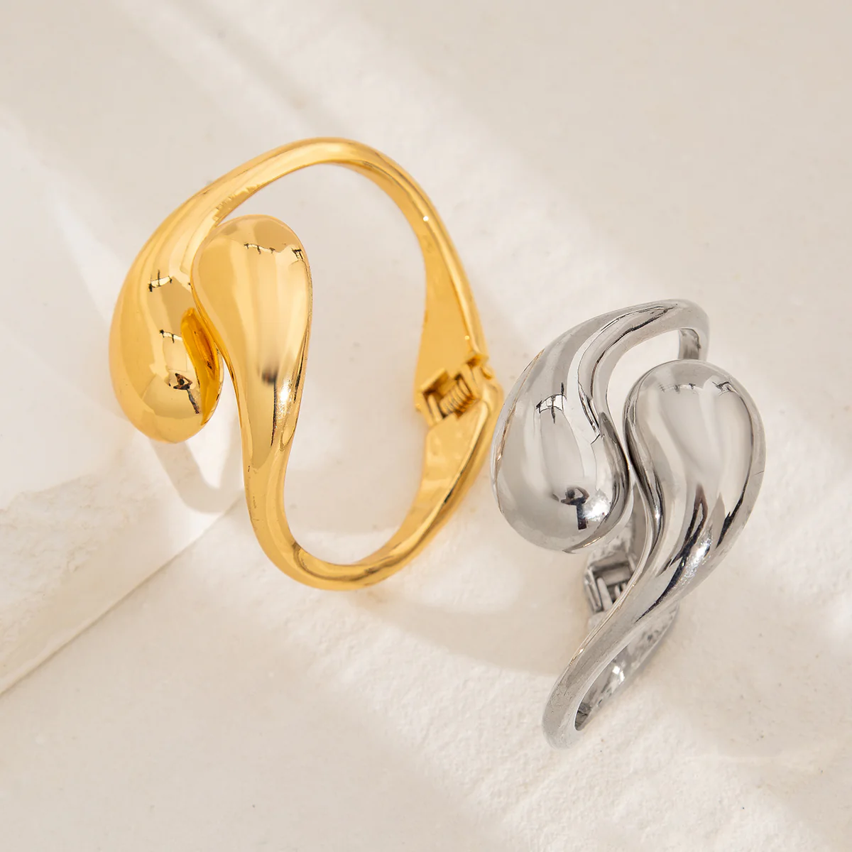 Bold Teardrop Metal Cuff Bracelet - Image 4