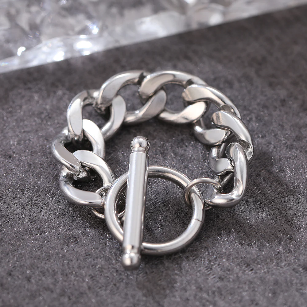 Bold Toggle Chain Ring - Image 4