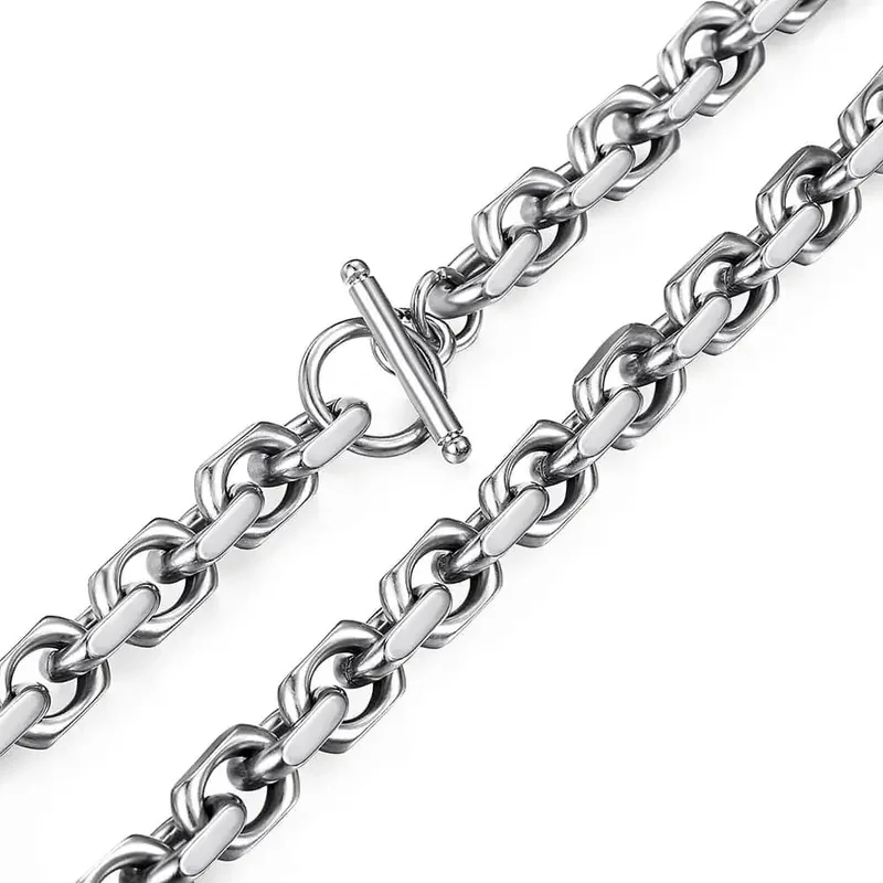 Cable Chain Toggle Necklace - Image 7