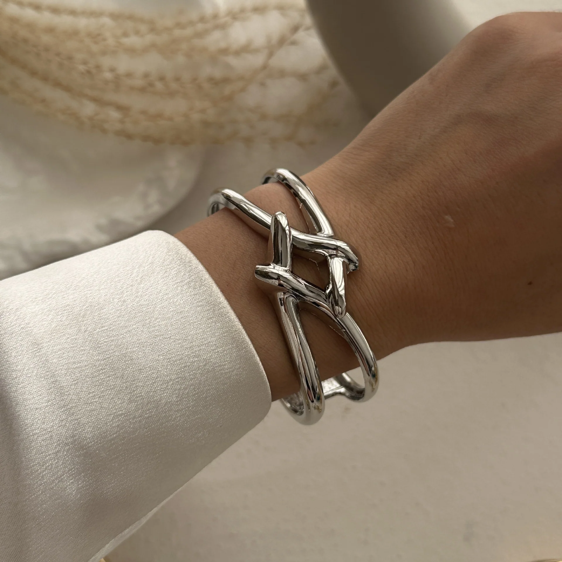 Chunky Gold Crossover Bracelet - Image 2