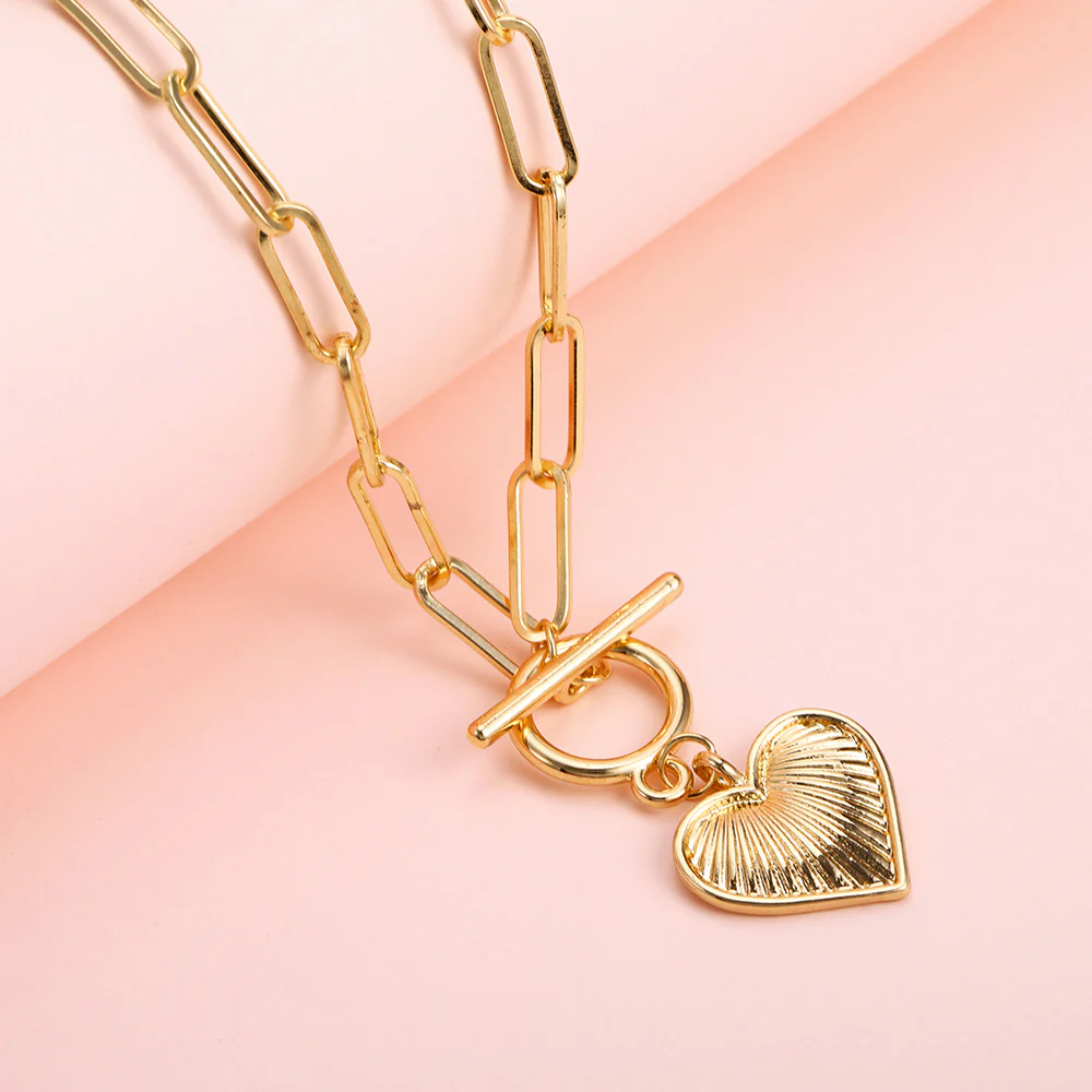 Chunky Heart Pendant Chain Necklace - Image 3