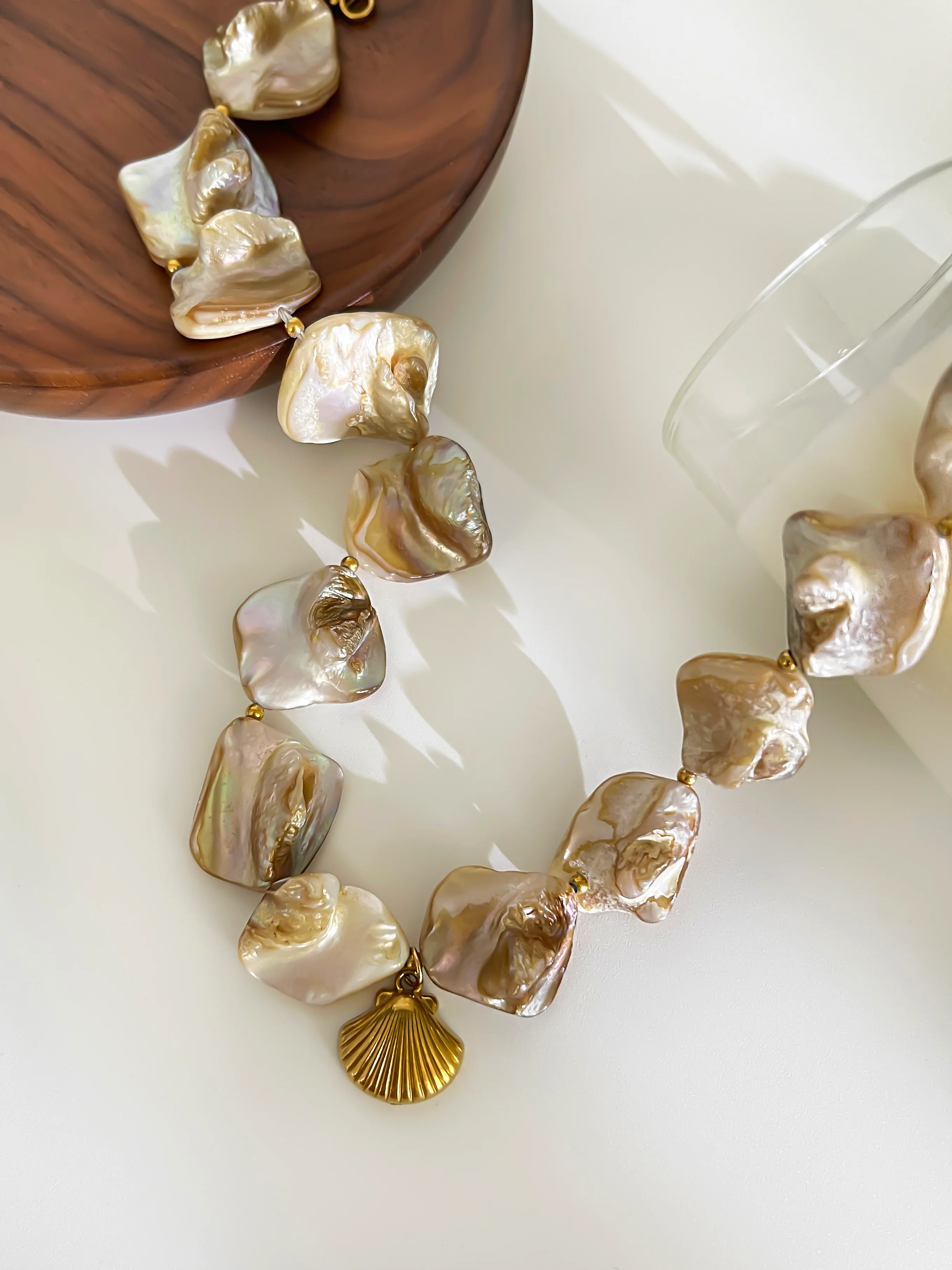 Chunky Shell Pearl Choker with Gold Seashell Charm - Image 5