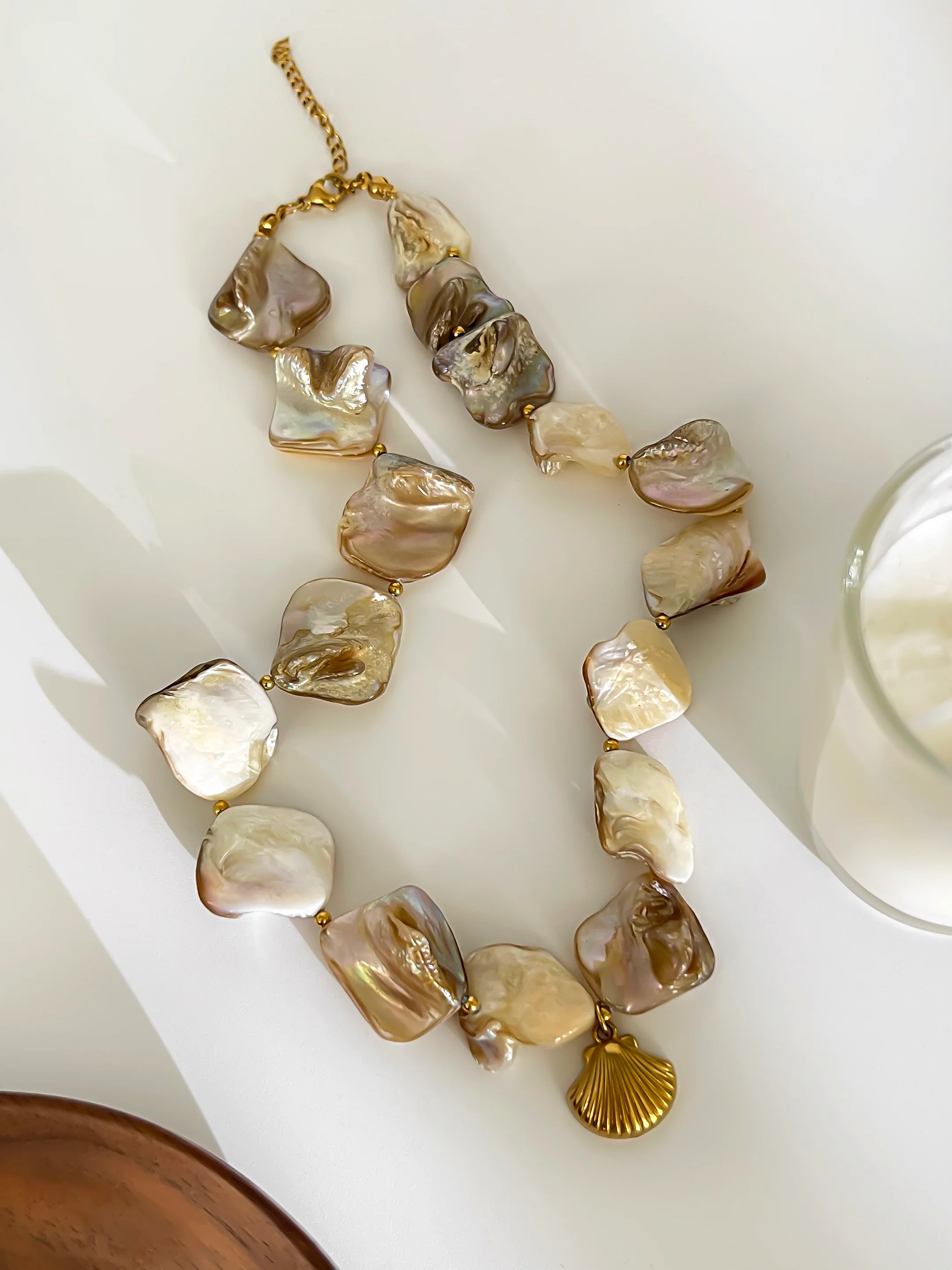 Chunky Shell Pearl Choker with Gold Seashell Charm - Image 6