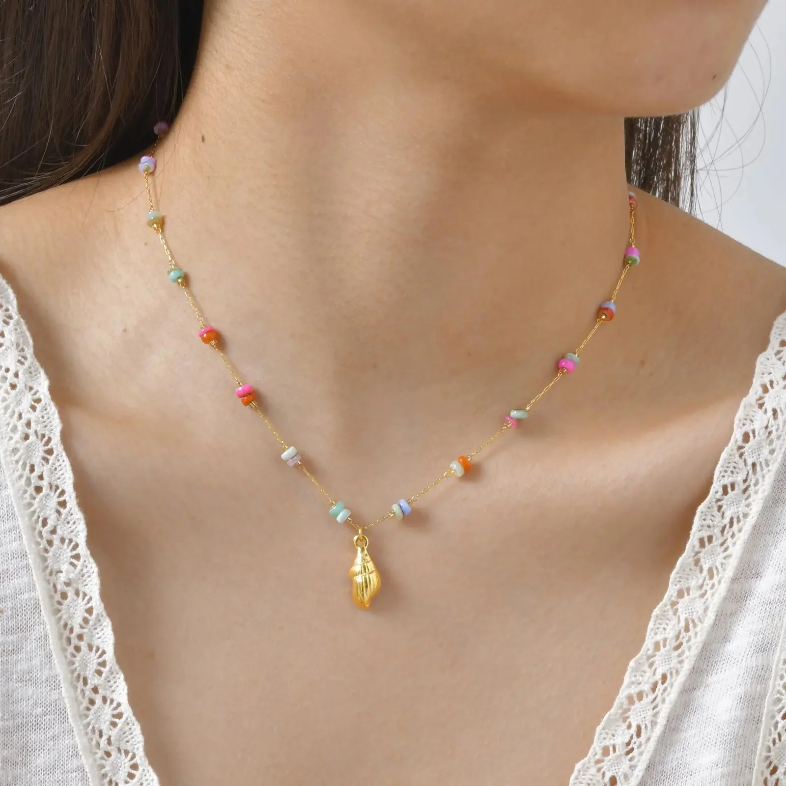 Colorful Conch Necklace - Image 2