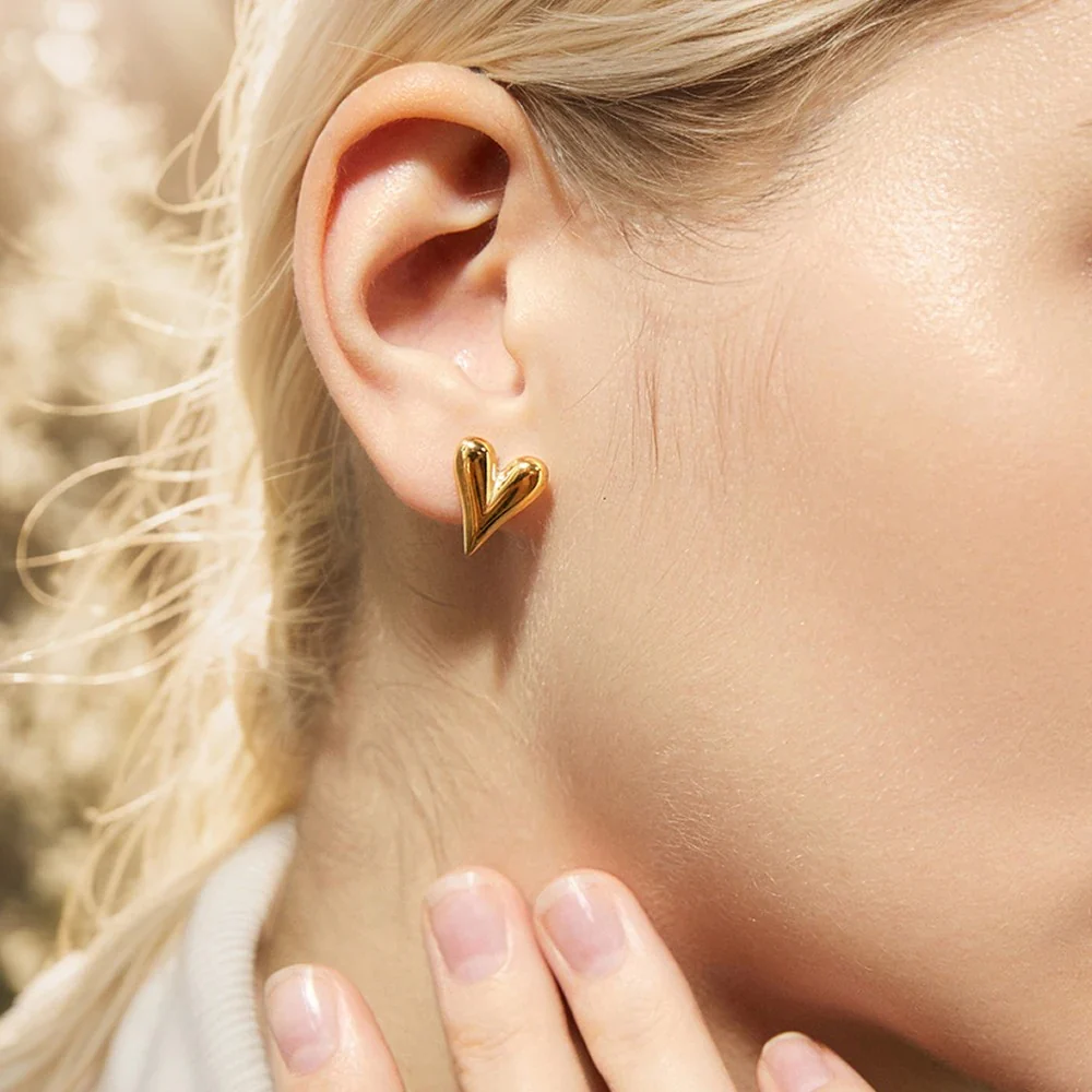 Dainty Compressed Hearts Earrings - Image 5