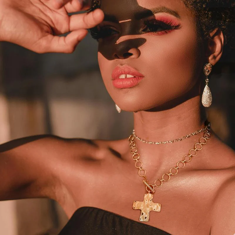 Dainty Cross Toggle Necklace - Image 4