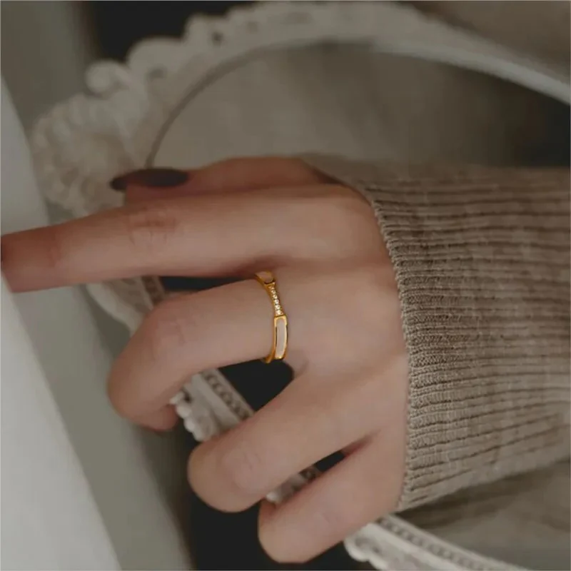 Dainty Shell Diamond Ring - Image 5