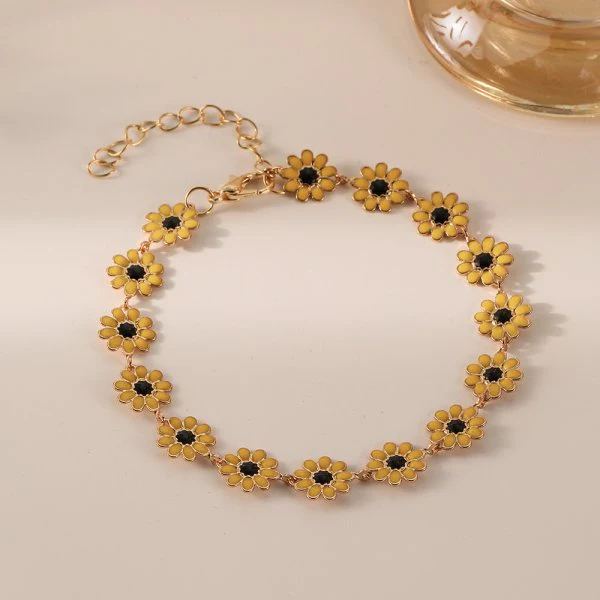 Daisy Chain Enamel Bracelet - Image 13