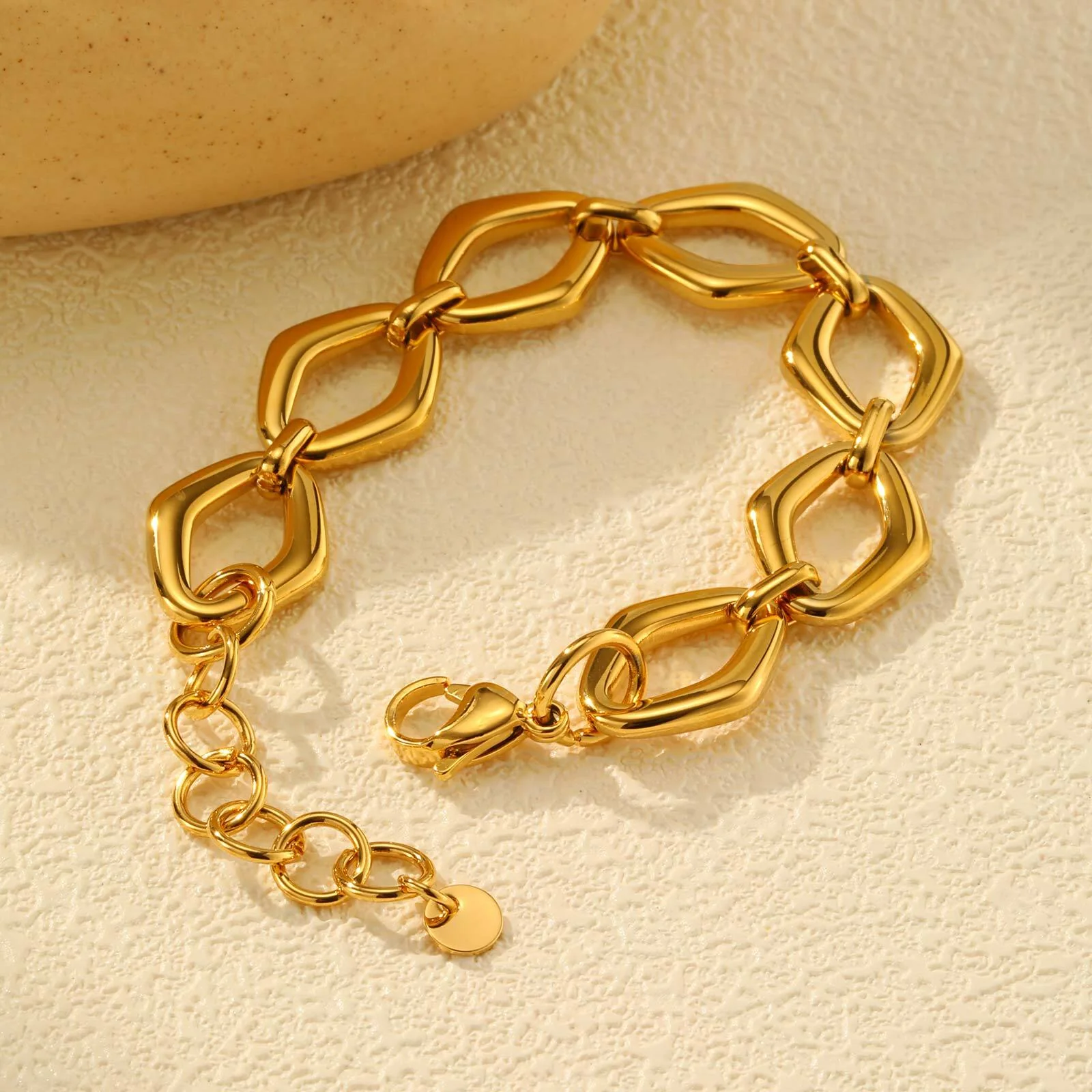 Diamond-Shaped Gold Link Bracelet - Image 2