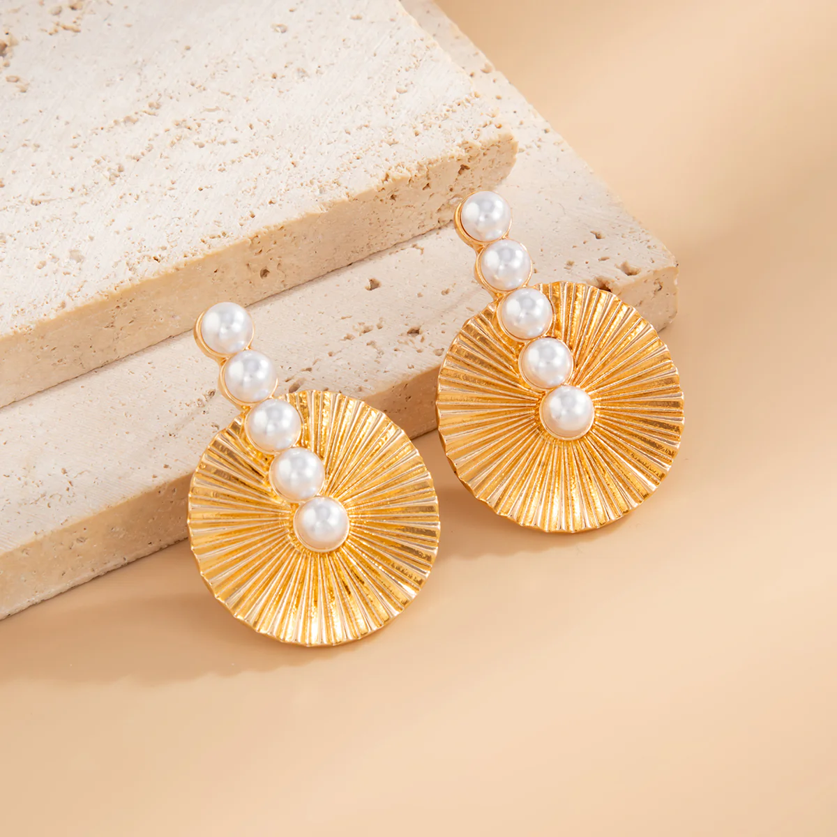 Elegant Pearl Fan Stud Earrings - Image 3