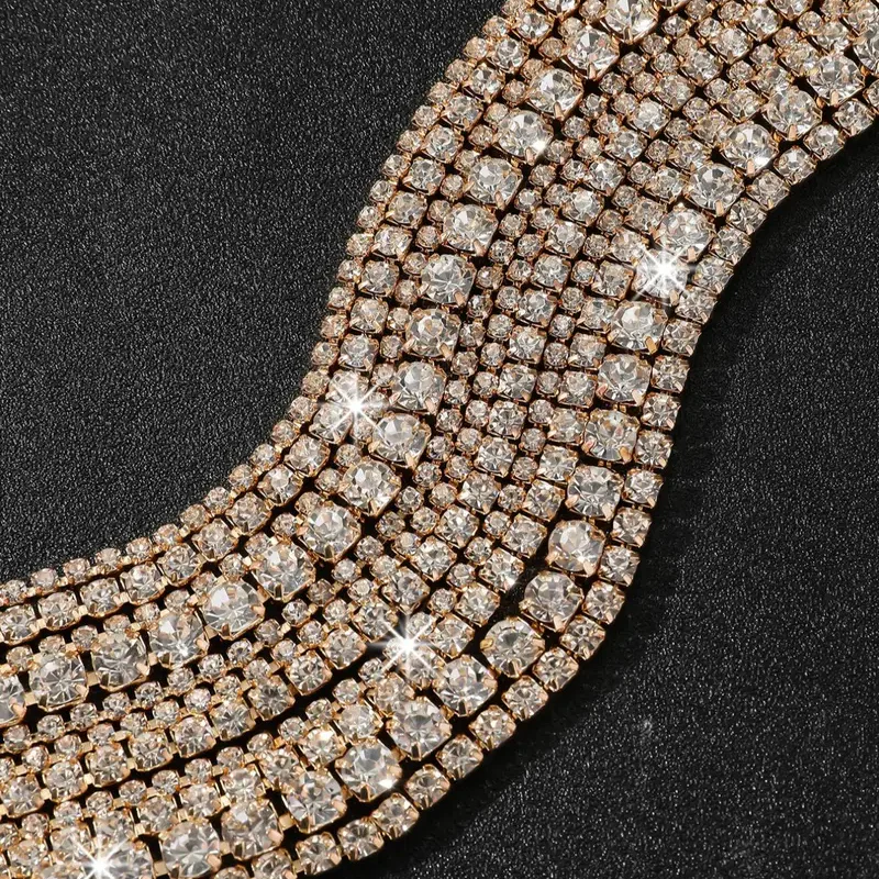 Elegant Rhinestone Choker Necklace - Image 4