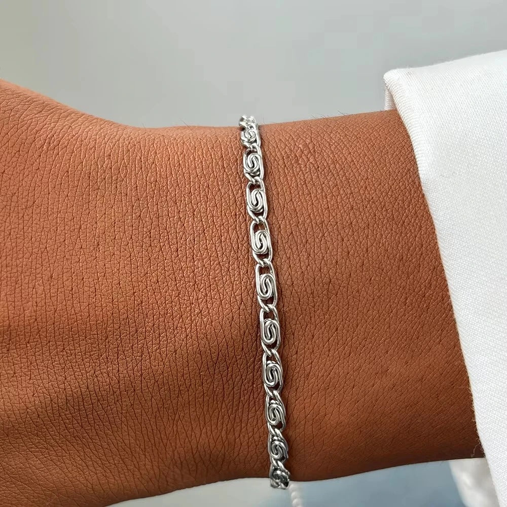 Elegant Scroll Bracelet - Image 4