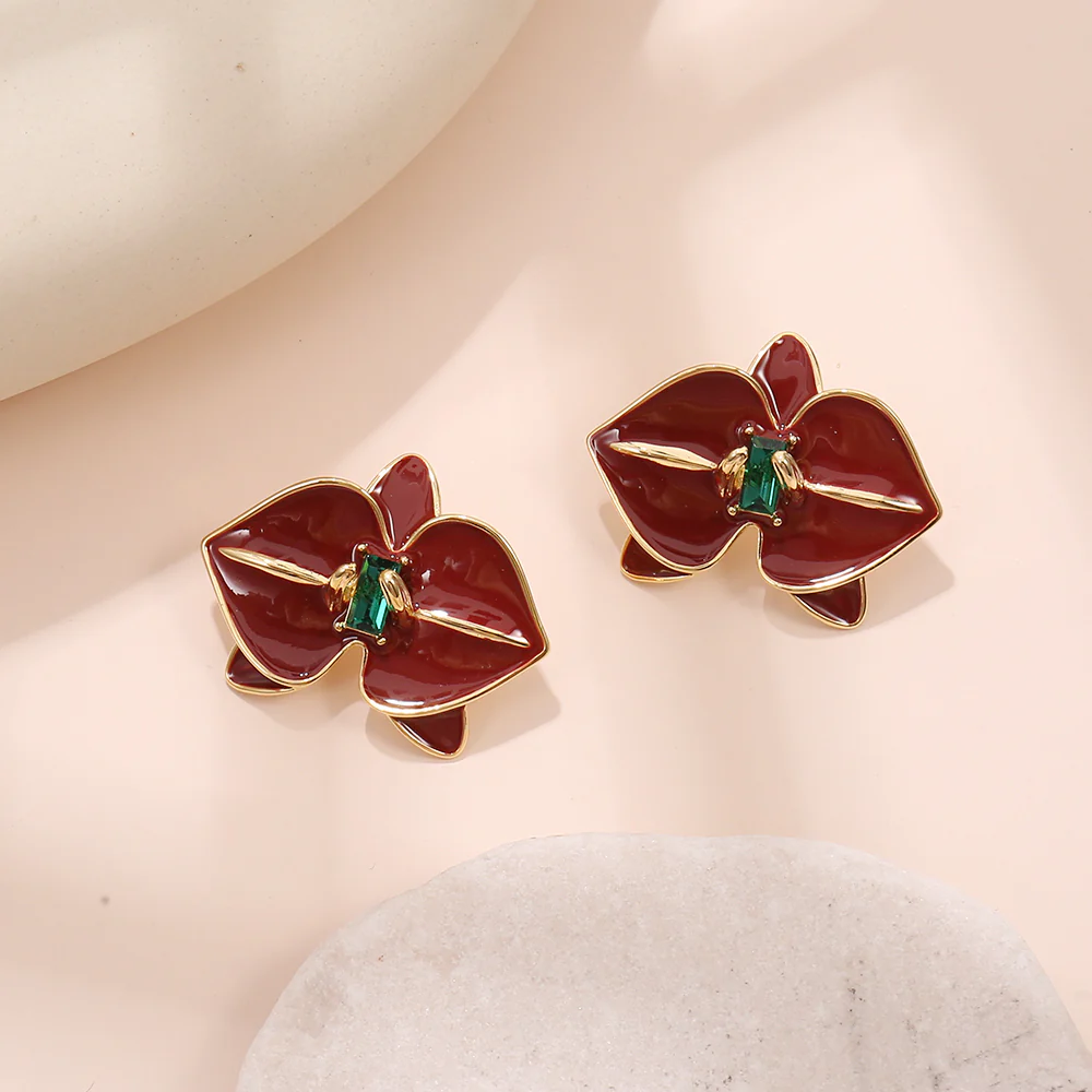 Emerald Center Floral Stud Earrings - Image 2