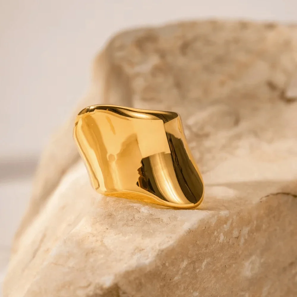 Exaggerated Chunky Uneven "O" Ring - Image 2